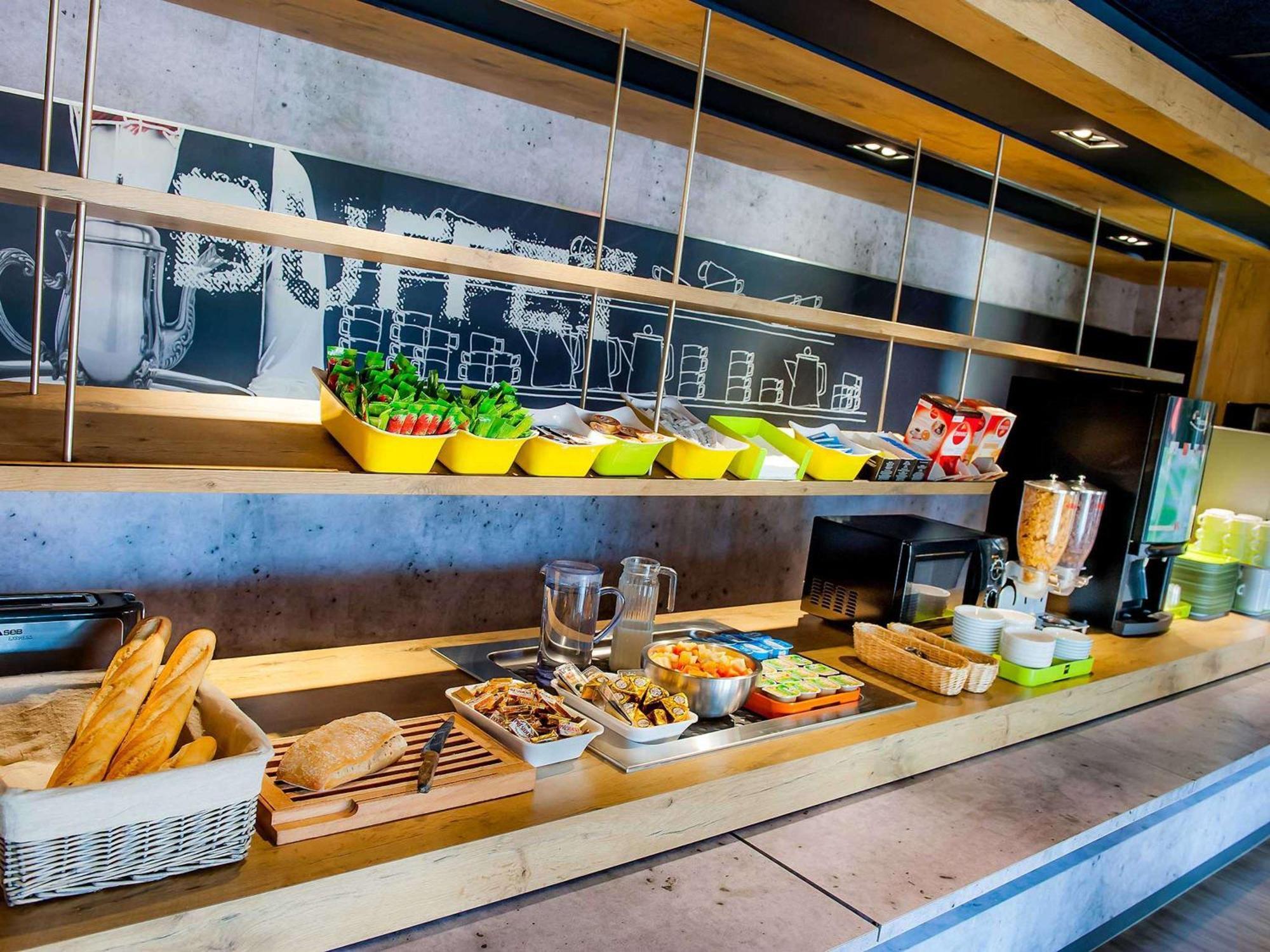 ibis budget Vannes Buitenkant foto